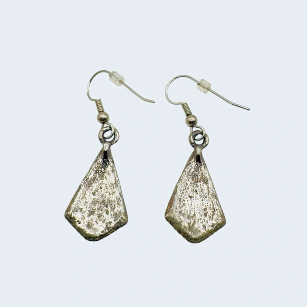 Vintage Boho Teardrop Earrings Silver Tone Green Stone Dangle